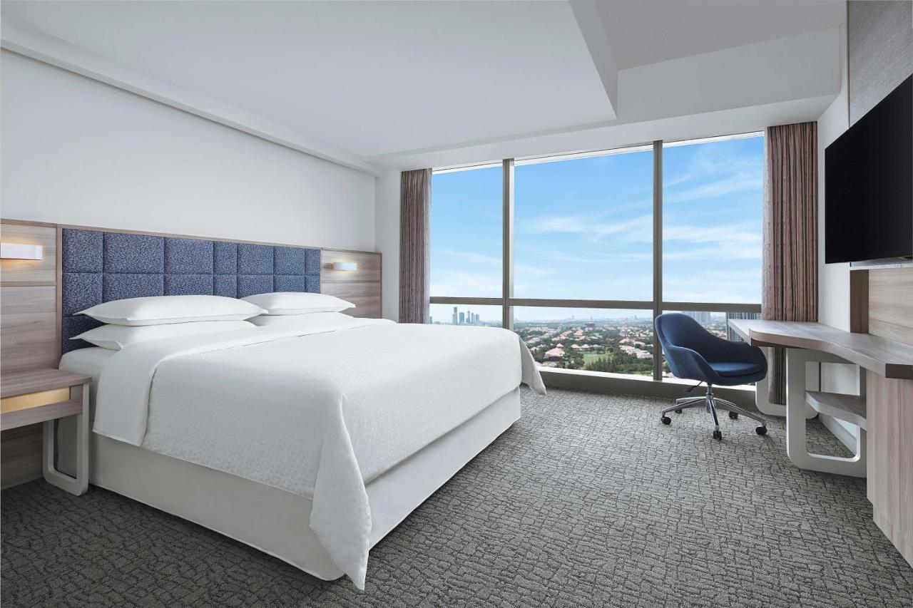 Four Points By Sheraton Surabaya, Pakuwon Indah Exteriér fotografie