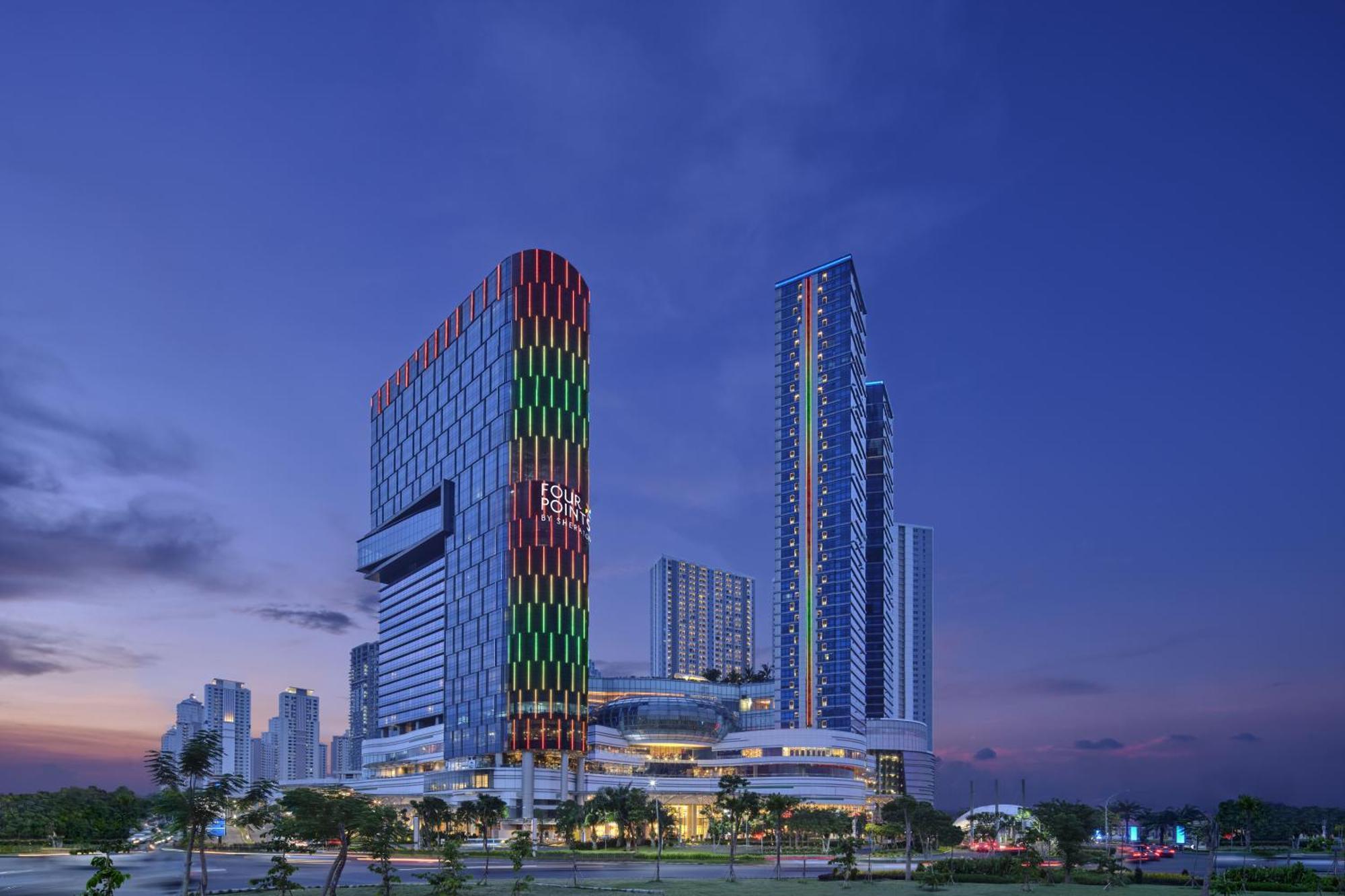 Four Points By Sheraton Surabaya, Pakuwon Indah Exteriér fotografie