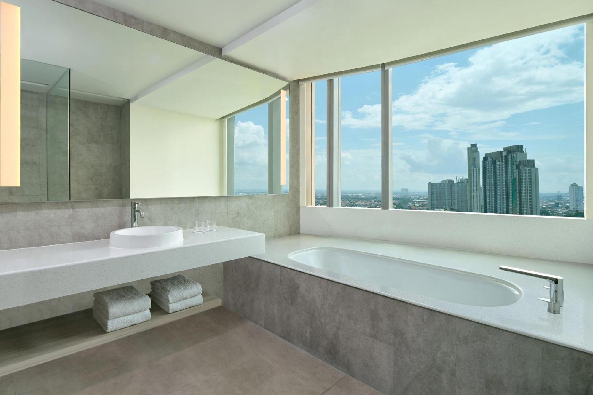 Four Points By Sheraton Surabaya, Pakuwon Indah Exteriér fotografie