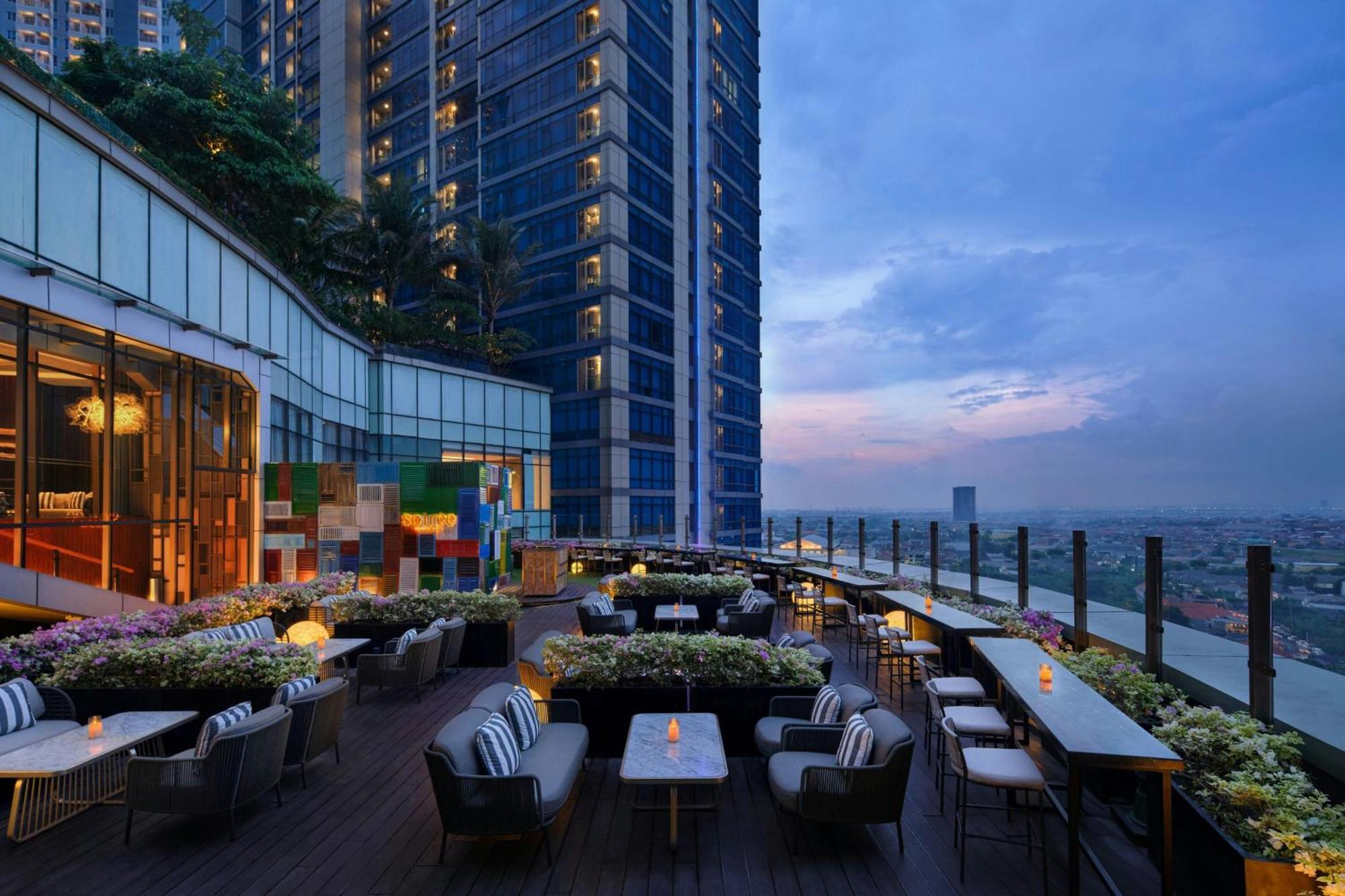 Four Points By Sheraton Surabaya, Pakuwon Indah Exteriér fotografie